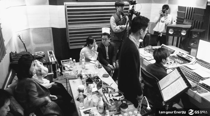 최용수 대표님의 프로듀싱 현장 모습