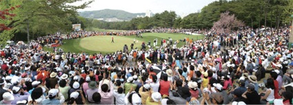 제30회매경오픈 골프대회를 구경하는 관중