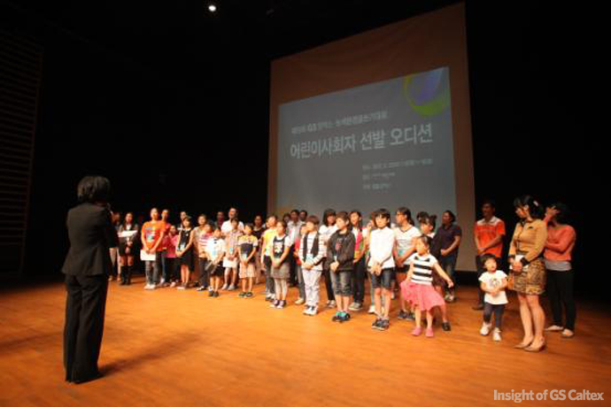 5 결과 발표를 앞두고 긴장된 모습이 역력하네요.