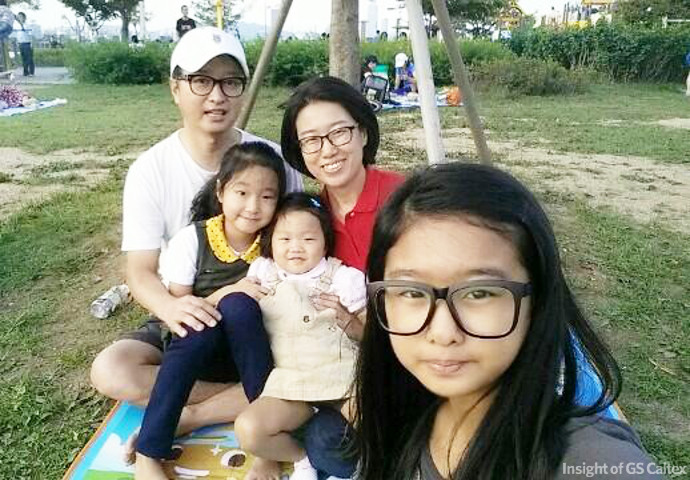 딸바보 세 딸 아이와 함께 종종 근처 공원에서 즐거운 시간을 보내는 딸바보아빠 오석진 부장