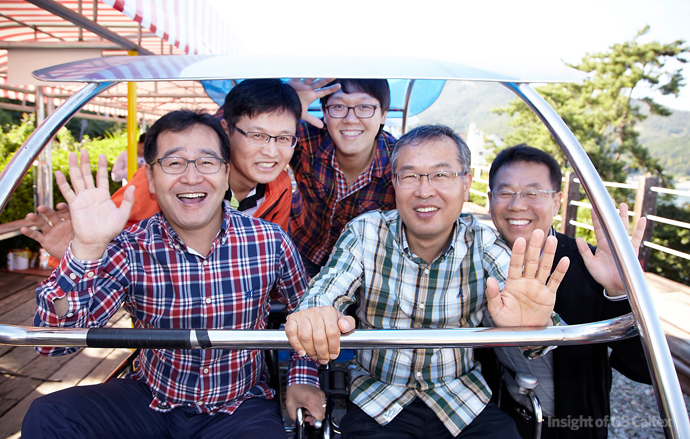 6 전 팀원이 즐겁고 재미나고 보람되게 일하는 팀을 만들겠다는 각오와 함께 찰칵!